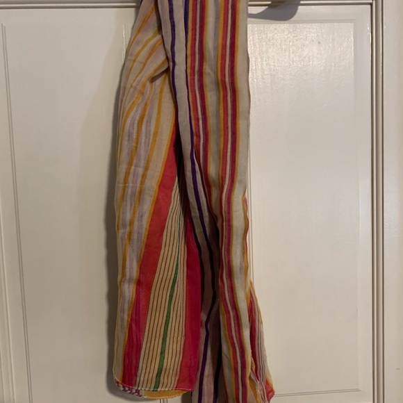 Accessories - striped scarf
